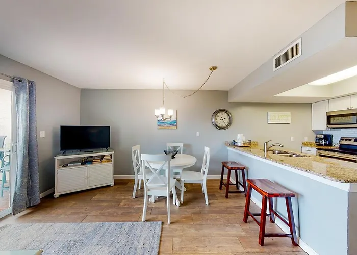 Apartment Seacrest #202 *
